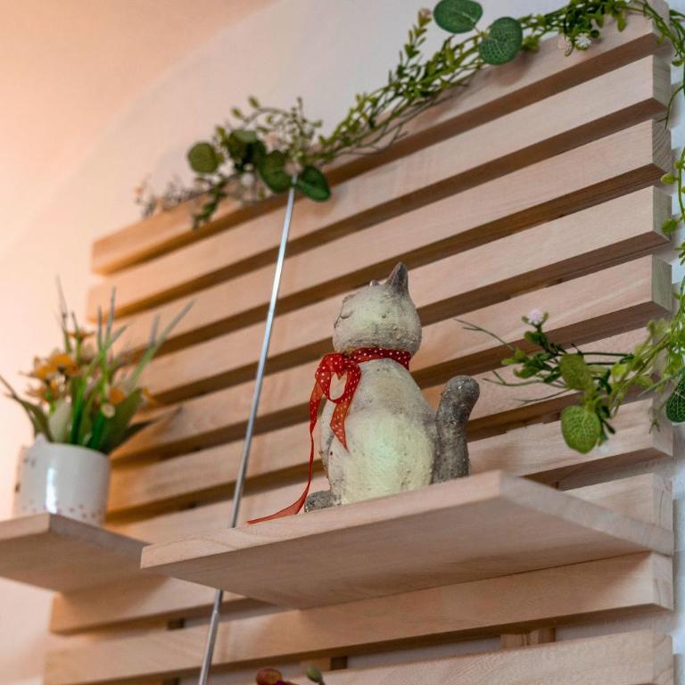 Haus Hindelang - 2 FeWos mit Zugspitzblick, inkl Königscard, gratis Parken & WLAN, Self Check-In, 5 Minuten ins Zentrum - Apartment mit Aussicht und Balkon - 14