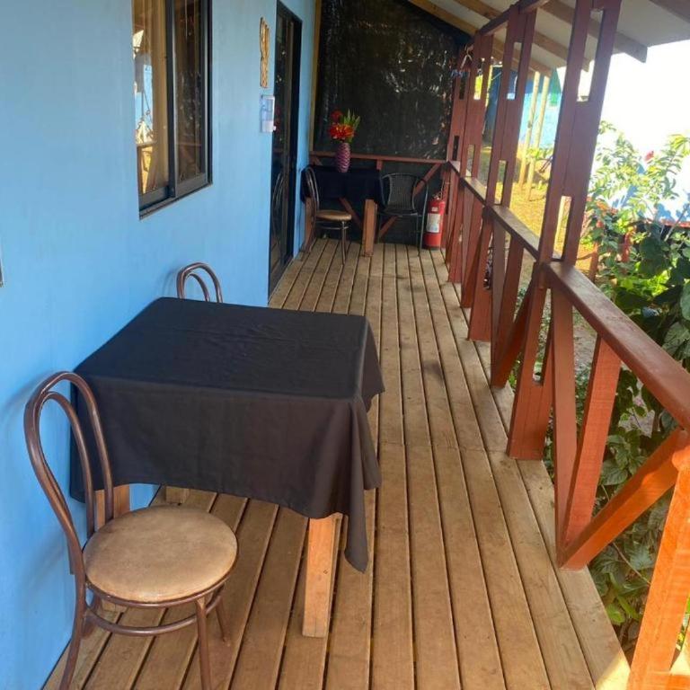 Hostal y Cabañas Pua Vaenga - Triple Room with Private Bathroom - 4