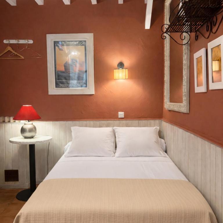 Hotel de Nesle - Chambre Simple avec Salle de Bains Privative - 10