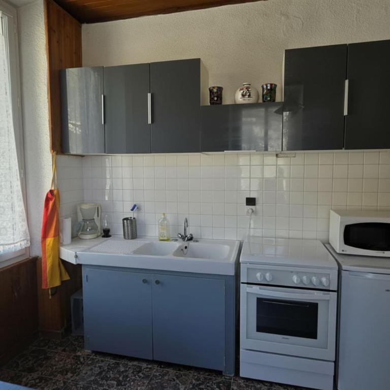 4-Guest Apt near Vauban Citadel - Apartment - 1