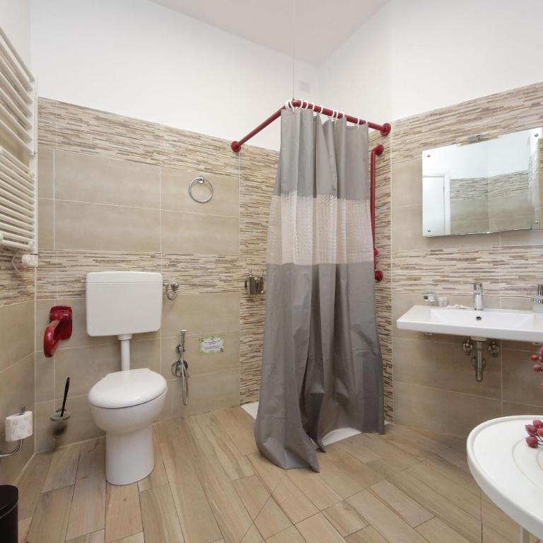 Trastevere Roma Deluxe Rooms - Camera Tripla con Accesso Disabili - 14