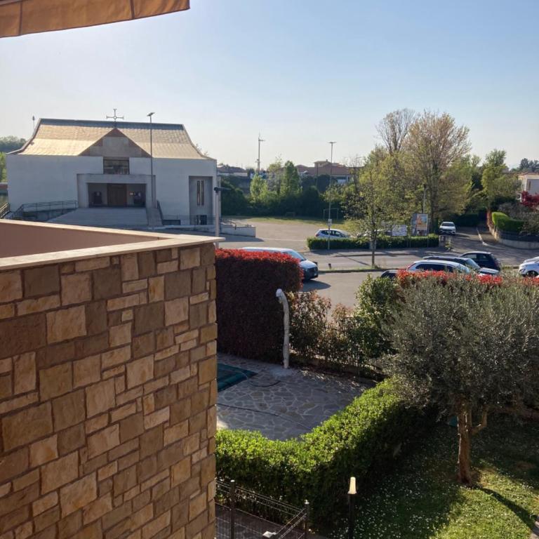 L G House - Two-Bedroom Apartment with Pool View - 30