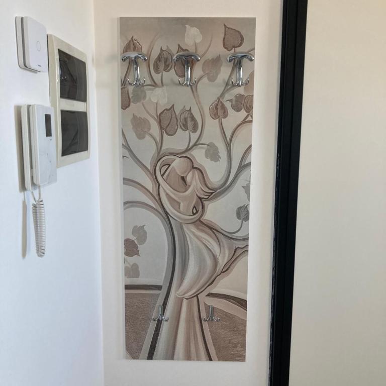 L G House - Two-Bedroom Apartment with Pool View - 36