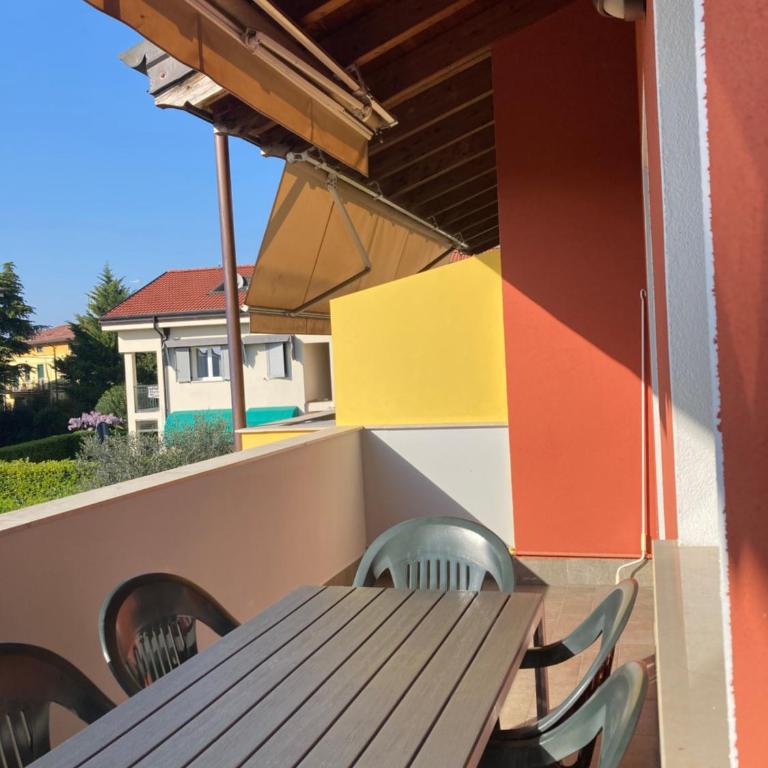 L G House - Two-Bedroom Apartment with Pool View - 25