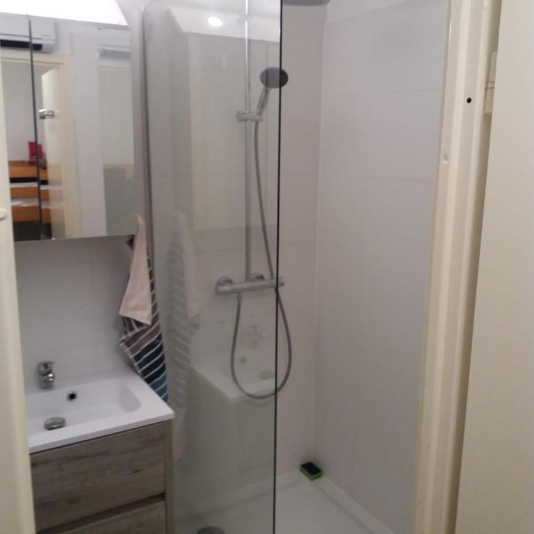 Apartment in Residence with Swimming Pool and direct beach access - Apartment - 9
