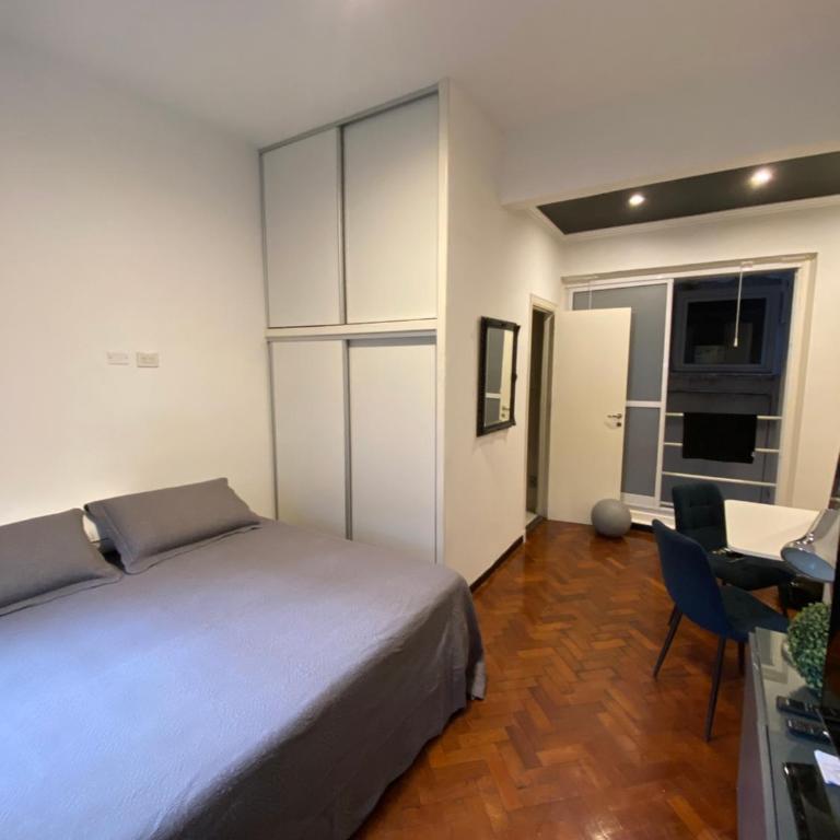 Black Montevideo - One-Bedroom Apartment - 15