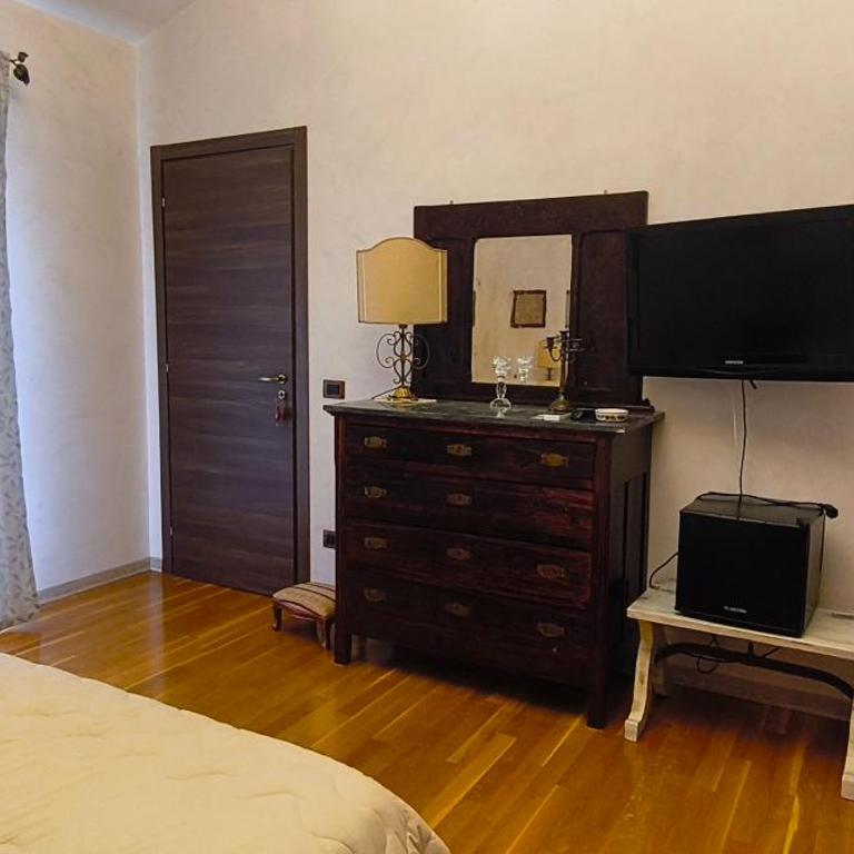 B&B Della Via Francigena - Camera Matrimoniale con Bagno Privato - 6