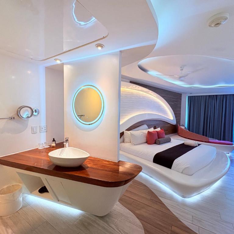 Luxury Beachfront Escape at The Carmen Hotel - King Suite with Ocean View - 29