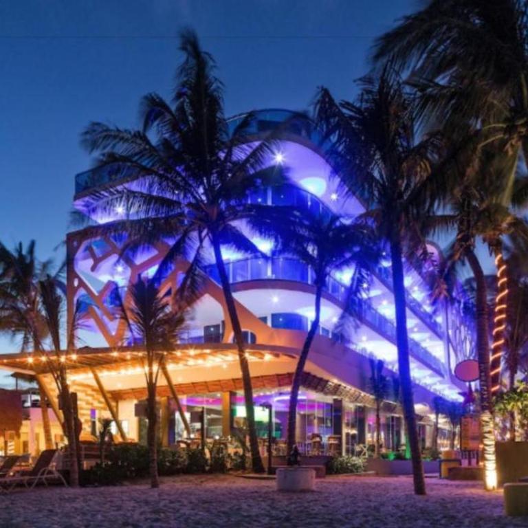 Luxury Beachfront Escape at The Carmen Hotel - King Suite with Ocean View - 54