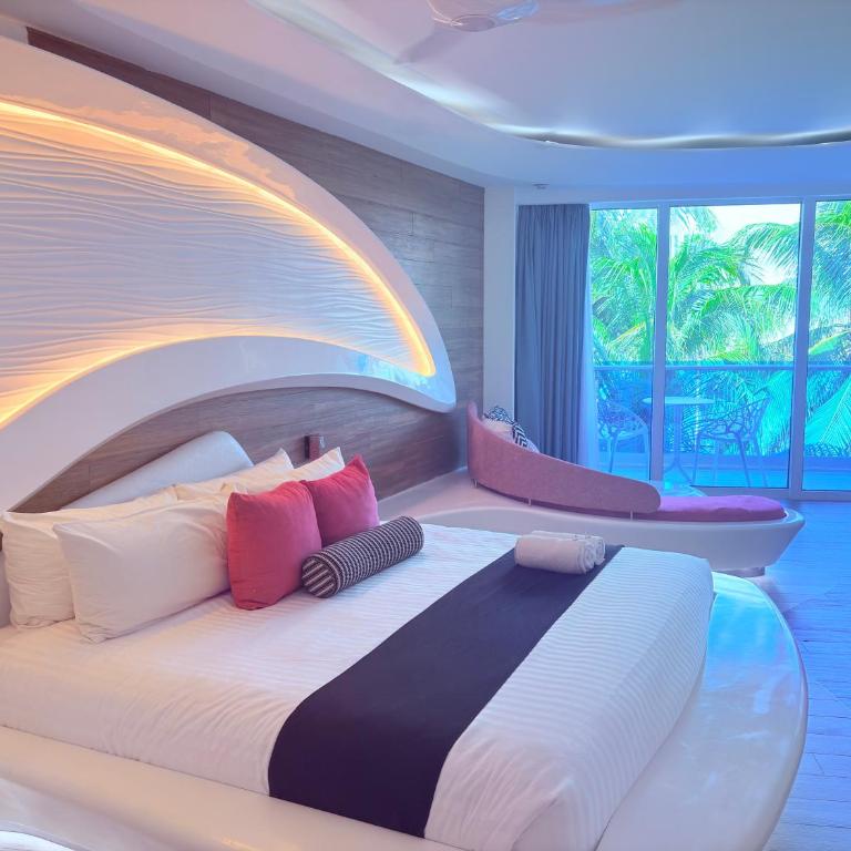 Luxury Beachfront Escape at The Carmen Hotel - King Suite with Ocean View - 2
