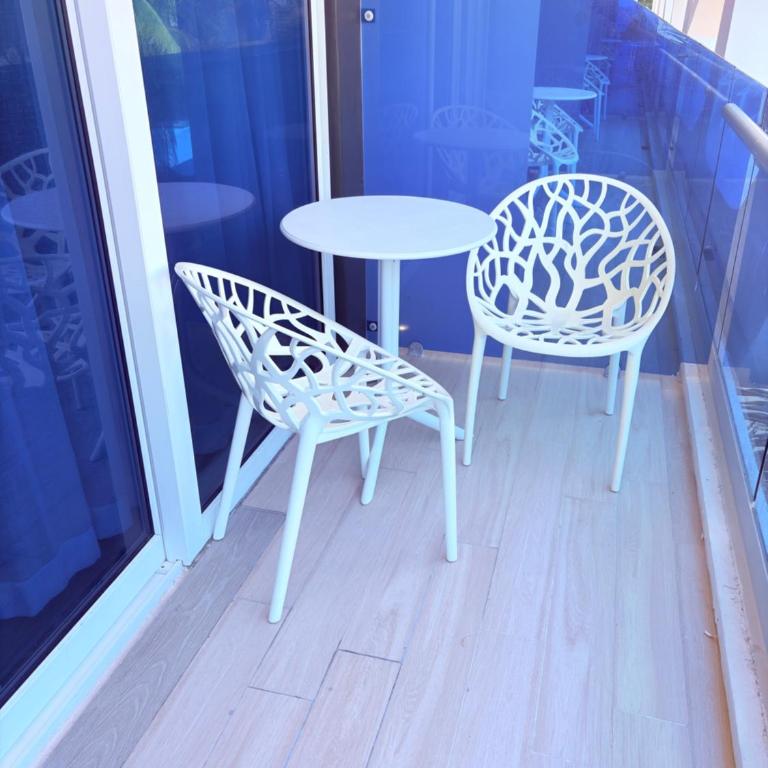 Luxury Beachfront Escape at The Carmen Hotel - King Suite with Ocean View - 19