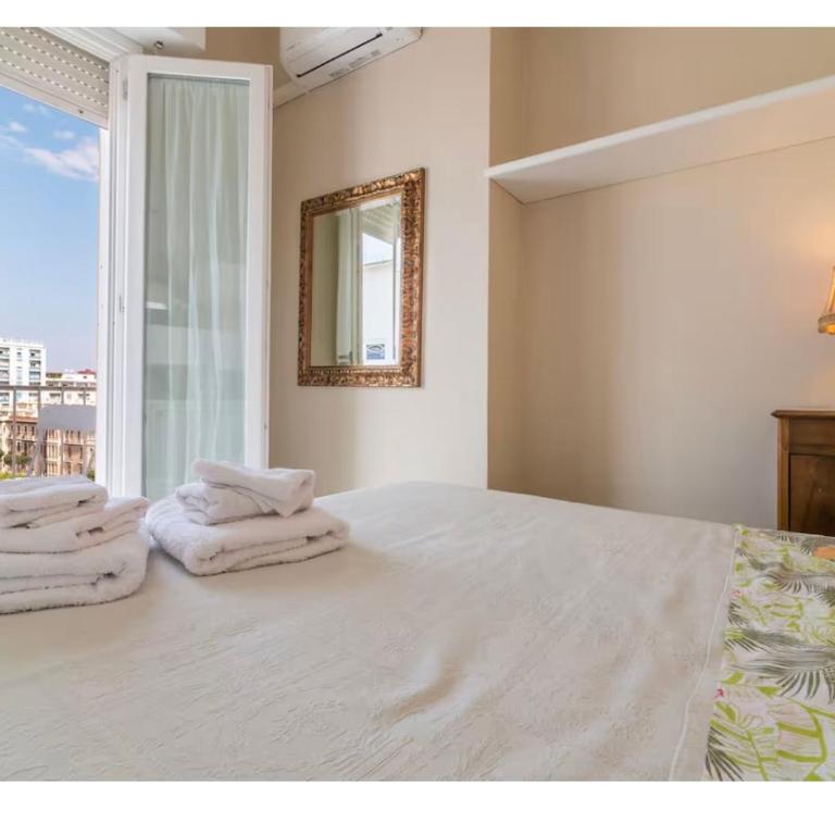 Central Sunset View - City Center Cagliari - Appartamento con 1 Camera da Letto - 2
