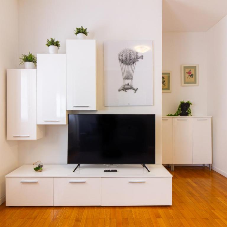 Milan Royal Suites - Centro Cadorna - One-Bedroom Apartment - Corso Magenta 62 - 1