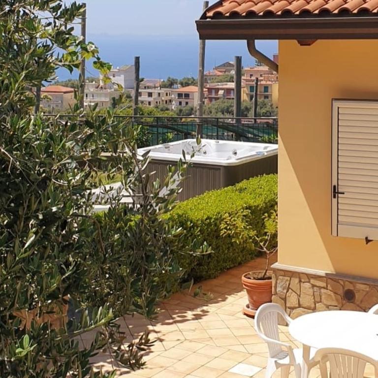 Casa Vinaccia - Two-Bedroom House - 23