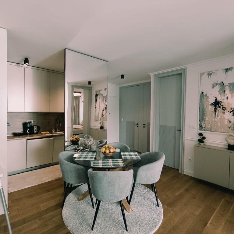 LuxApart Vrbanjusa Old City Centar free garage - Deluxe Apartment - 10