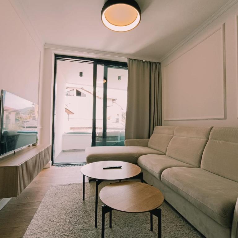 LuxApart Vrbanjusa Old City Centar free garage - Deluxe Apartment - 11