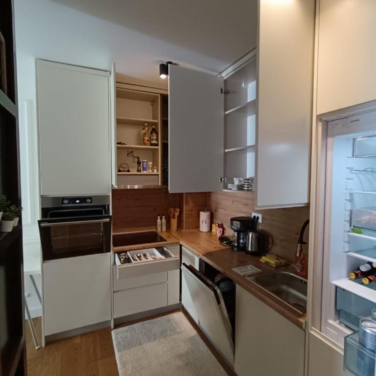 LuxApart Vrbanjusa Old City Centar free garage - Deluxe Apartment - 14