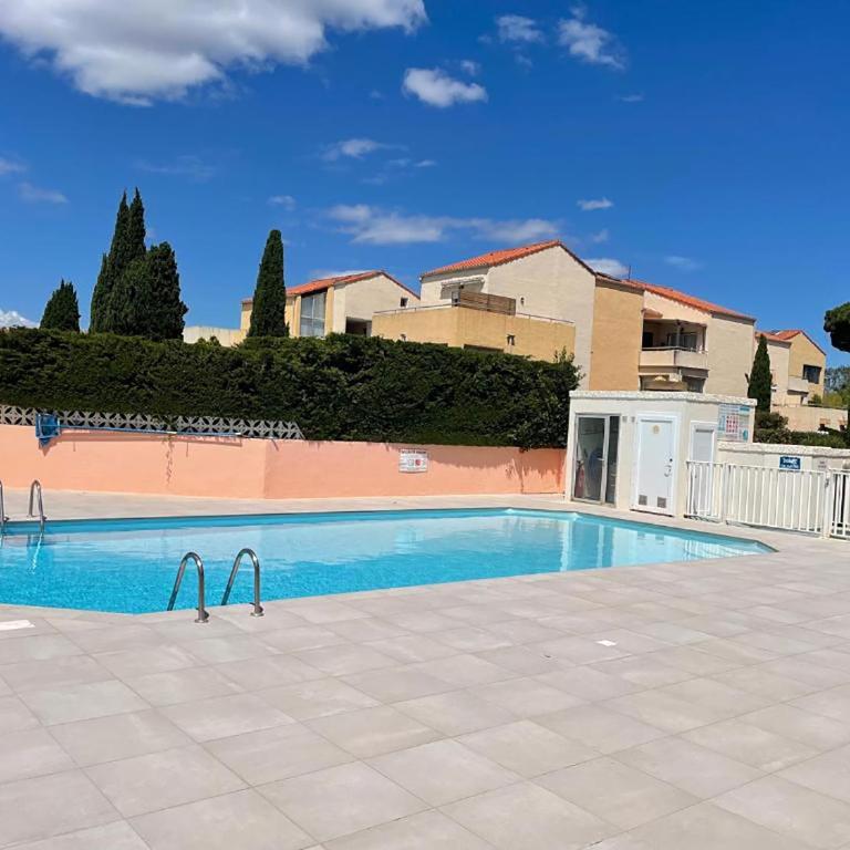 Superbe Duplex avec terrasses, piscine et garage - Appartement 2 Chambres - 1