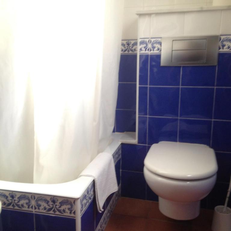 Hostal Aranda - Habitación Doble con balcón - 2 camas - 2