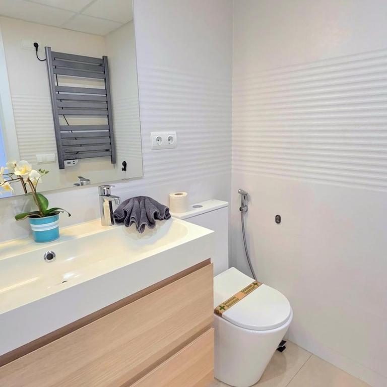 La Nogalera Vistas Modern 3bed 2 Bath with seaviews and private parking by NAMASTE ELITE - Apartamento de 3 dormitorios - 55