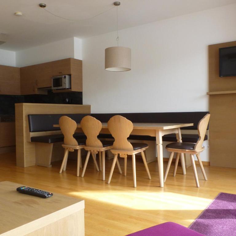 Nassfeld Mountain Apartments - Apartment mit 3 Schlafzimmern, Balkon und Bergblick - 4