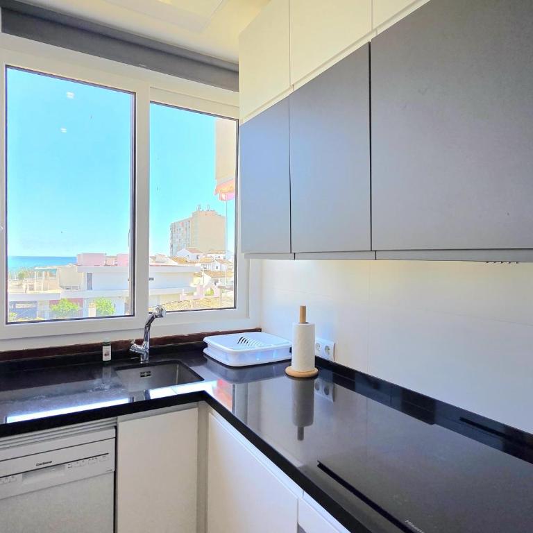 La Nogalera Vistas Modern 3bed 2 Bath with seaviews and private parking by NAMASTE ELITE - Apartamento de 3 dormitorios - 36