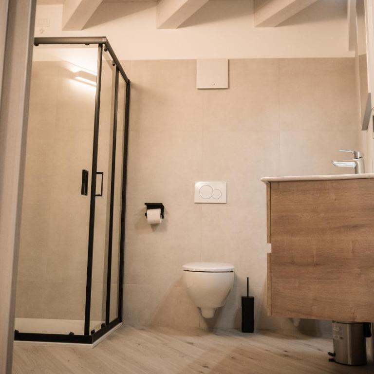 TENNA APARTMENTS Lake & Spa - Appartamento con Vista Lago - 4