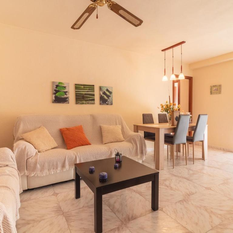 Global Vacacional, Acogedor piso familiar en Canet Playa - Appartamento - 3