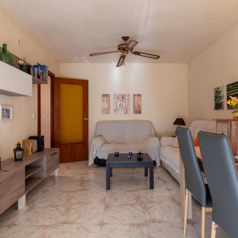 Global Vacacional, Acogedor piso familiar en Canet Playa - Appartamento - 5