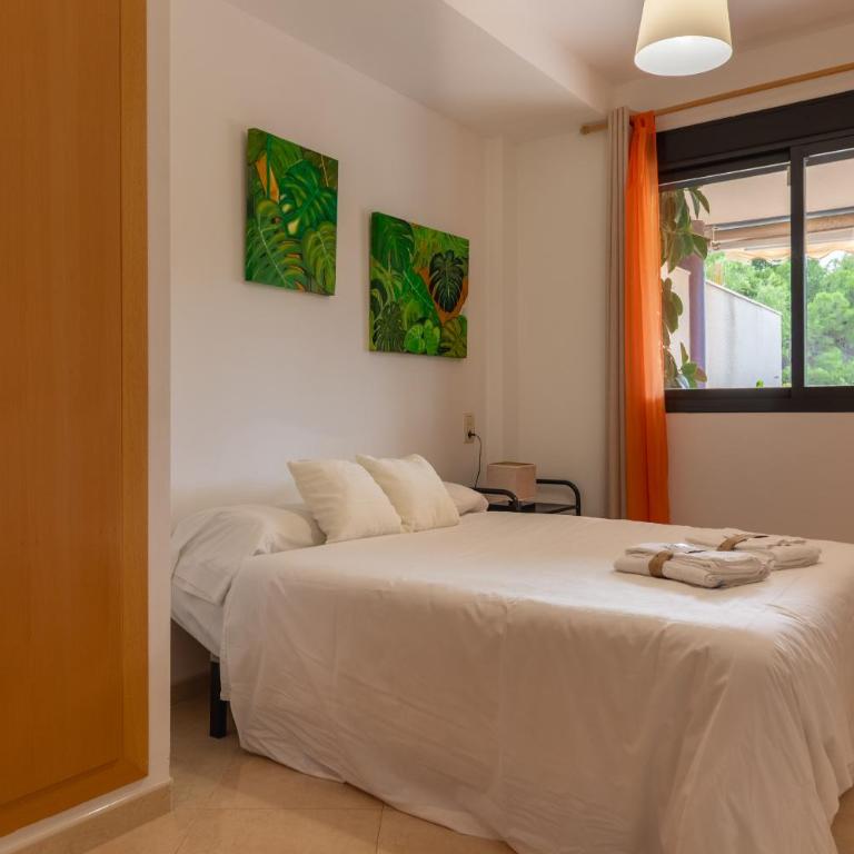 Global Vacacional, Amplia planta baja con dos habitaciones en Canet - Appartement avec Terrasse - 9