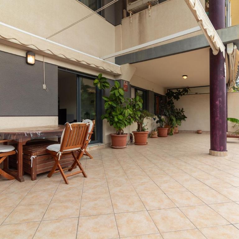 Global Vacacional, Amplia planta baja con dos habitaciones en Canet - Appartement avec Terrasse - 18