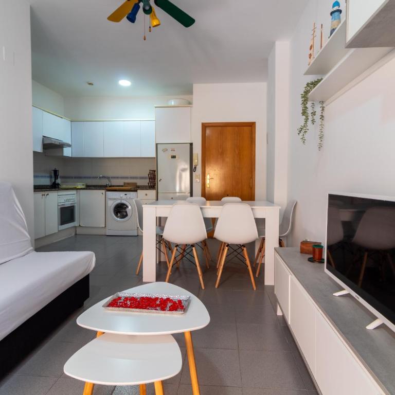 Global Vacacional, Planta baja con terraza cerca de la playa - Apartment mit Terrasse - 13
