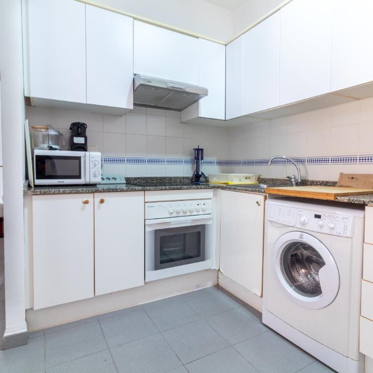 Global Vacacional, Planta baja con terraza cerca de la playa - Apartment mit Terrasse - 17
