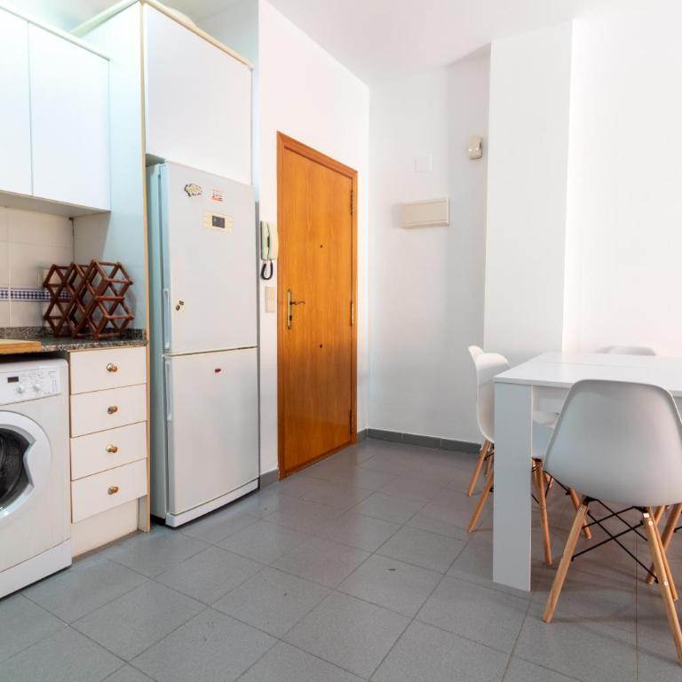 Global Vacacional, Planta baja con terraza cerca de la playa - Apartment mit Terrasse - 18