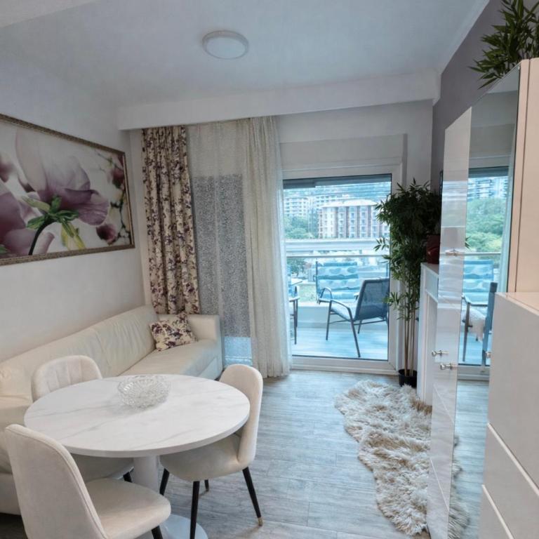 Blue Bay Studio - One-Bedroom Apartment - 1