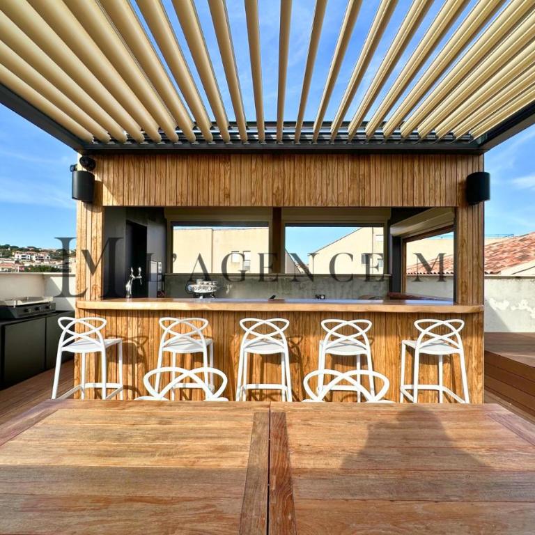 Casarina Penthouse Rooftop - 200m plage - 3 suites - Terrasse d'exception - Calvi - Three-Bedroom Apartment - 7