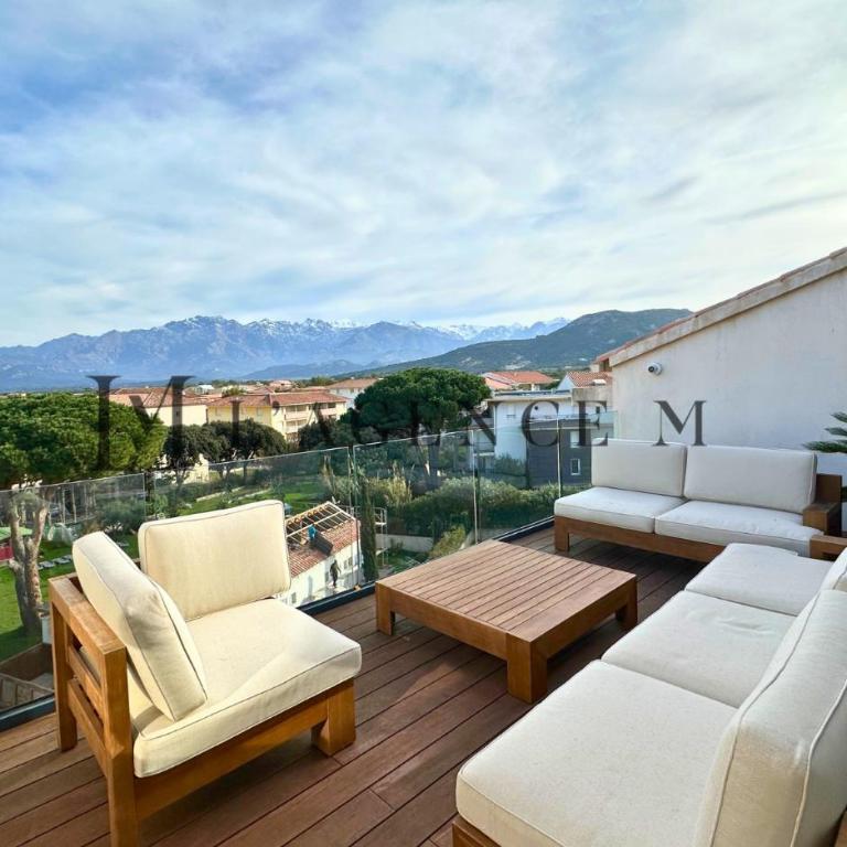 Casarina Penthouse Rooftop - 200m plage - 3 suites - Terrasse d'exception - Calvi - Three-Bedroom Apartment - 1