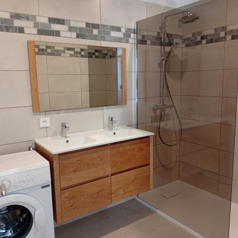 Appartement Cosy Cimes - Two-Bedroom Apartment - 12