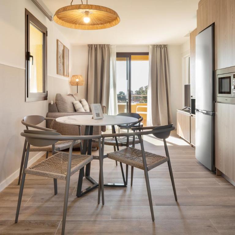 Feelathome Vil-la Romana - Apartamento 1 dormitorio con vistas al mar y terraza - 12