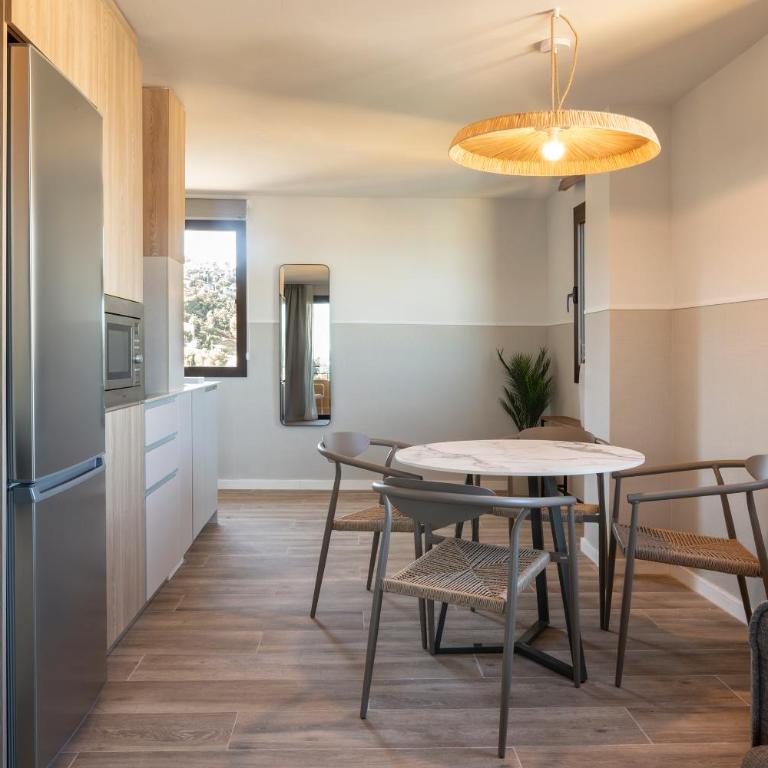 Feelathome Vil-la Romana - Apartamento 1 dormitorio con vistas al mar y terraza - 8