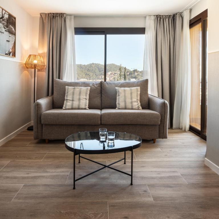 Feelathome Vil-la Romana - Apartamento 1 dormitorio con vistas al mar y terraza - 5