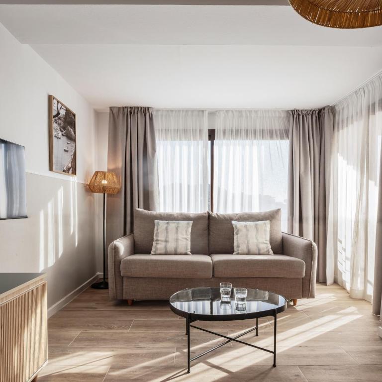Feelathome Vil-la Romana - Apartamento 1 dormitorio con vistas al mar y terraza - 6