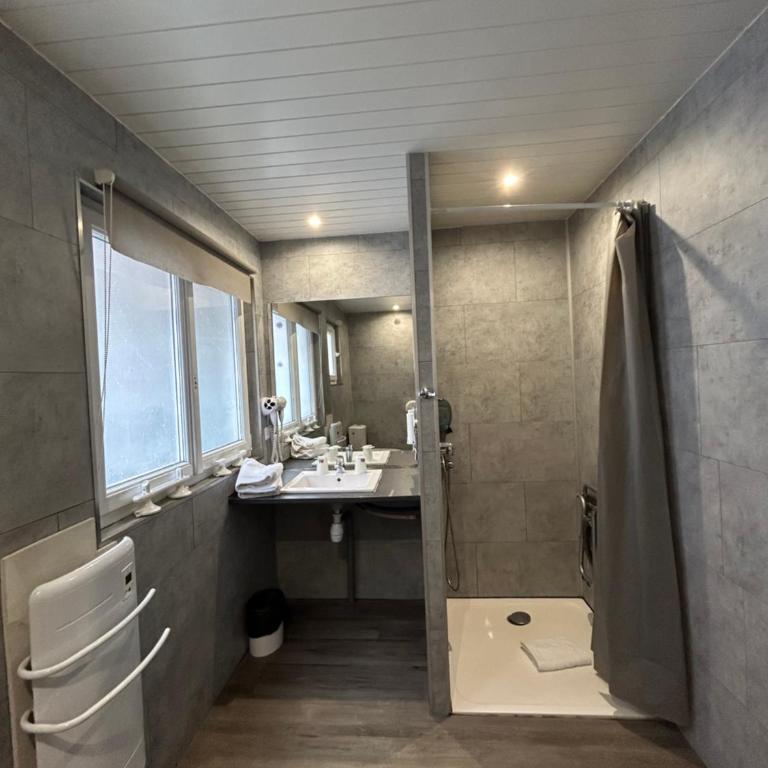 Hotel Au Spatial Centre Gare - Chambre Double - Accessible aux Personnes à Mobilité Réduite - 6
