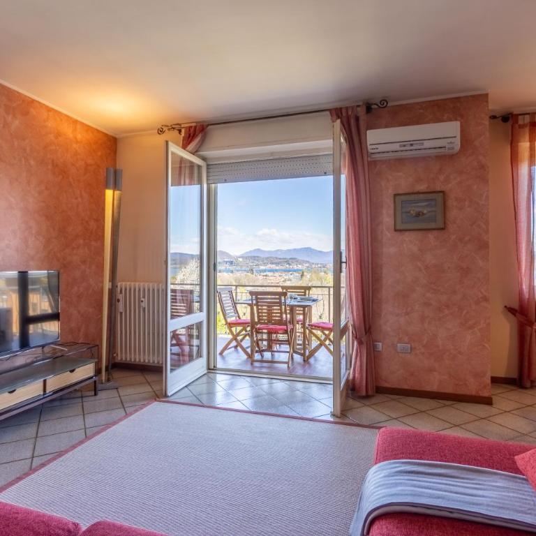 Pasadena House - Arona - Terrace with lake view - AC - By Guestaly - Appartamento con 2 Camere da Letto - 6