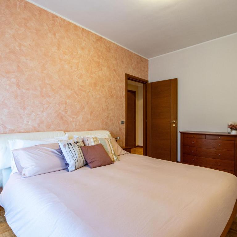 Pasadena House - Arona - Terrace with lake view - AC - By Guestaly - Appartamento con 2 Camere da Letto - 21