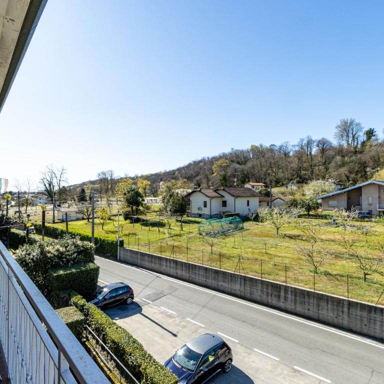 Pasadena House - Arona - Terrace with lake view - AC - By Guestaly - Appartamento con 2 Camere da Letto - 30