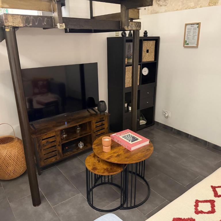 Studio#LesHalles#Centre Historique #Wifi#Clim#Terrasse#Confort & Calme - Apartment mit 1 Schlafzimmer - 5
