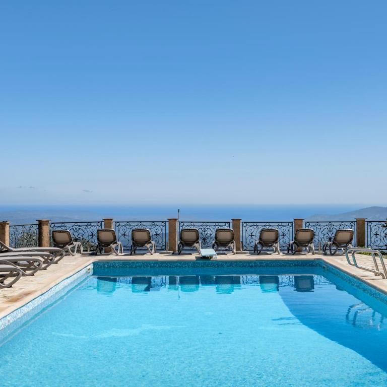 Villa Mas du Chene in a private domain - Villa - Vue sur Mer - 12