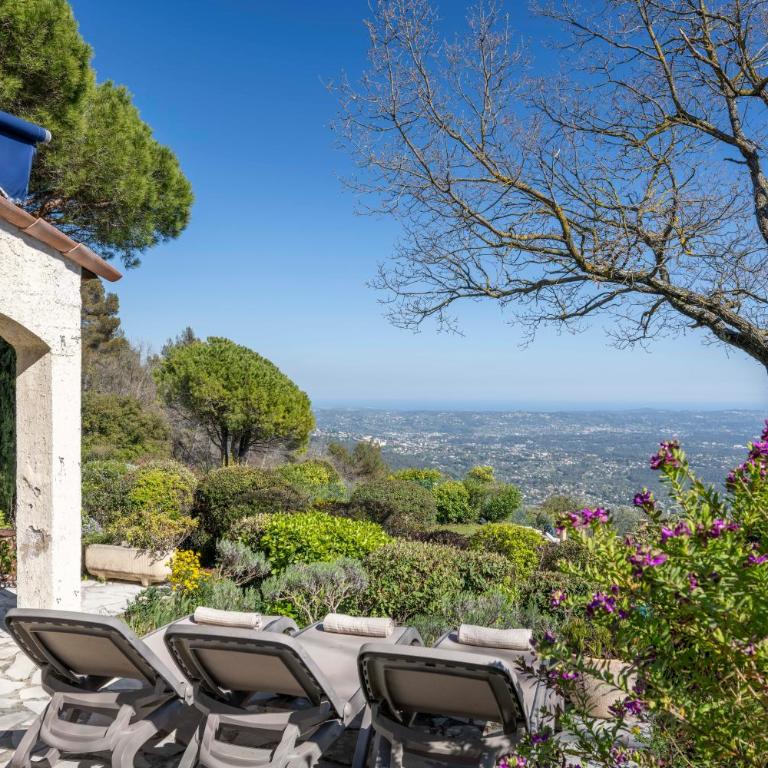 Villa Mas du Chene in a private domain - Villa - Vue sur Mer - 35