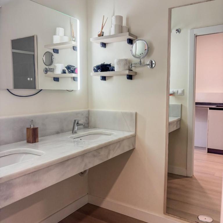 Old Town Home Collection - One-Bedroom Apartment - 8